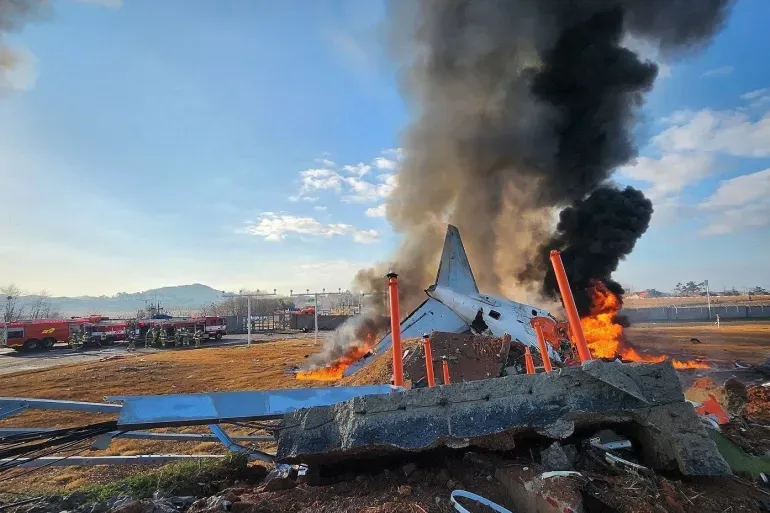 كوريا الجنوبية: مقتل 179 شخصا في أسوأ كارثة طيران بالبلاد والعثور على الصندوقين الأسودين