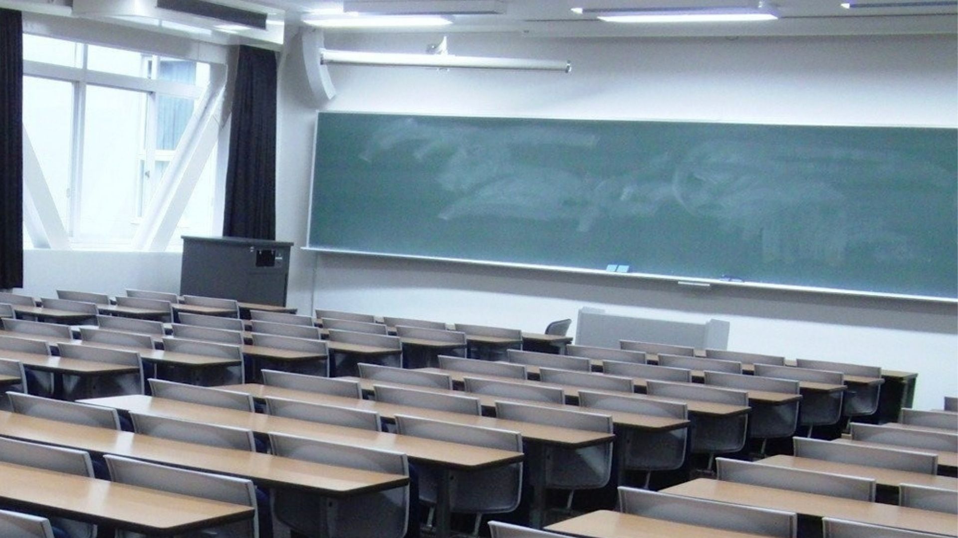 مدارس ثانوية في السويد تجذب الطلاب للدراسة فيها بالمال!