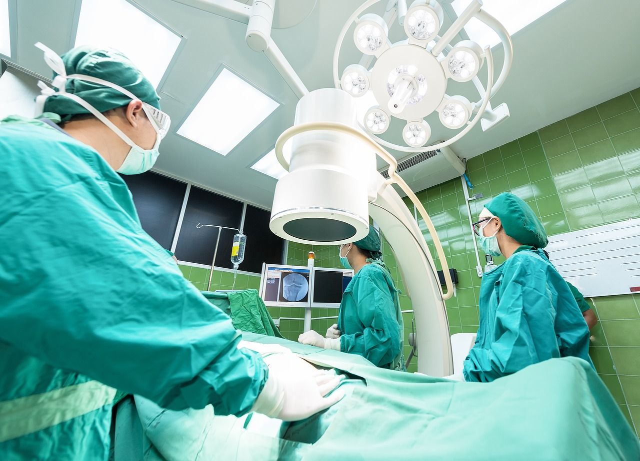 مأساة في تركيا: وفاة سيدة سويدية بعد عملية تجميل في إسطنبول