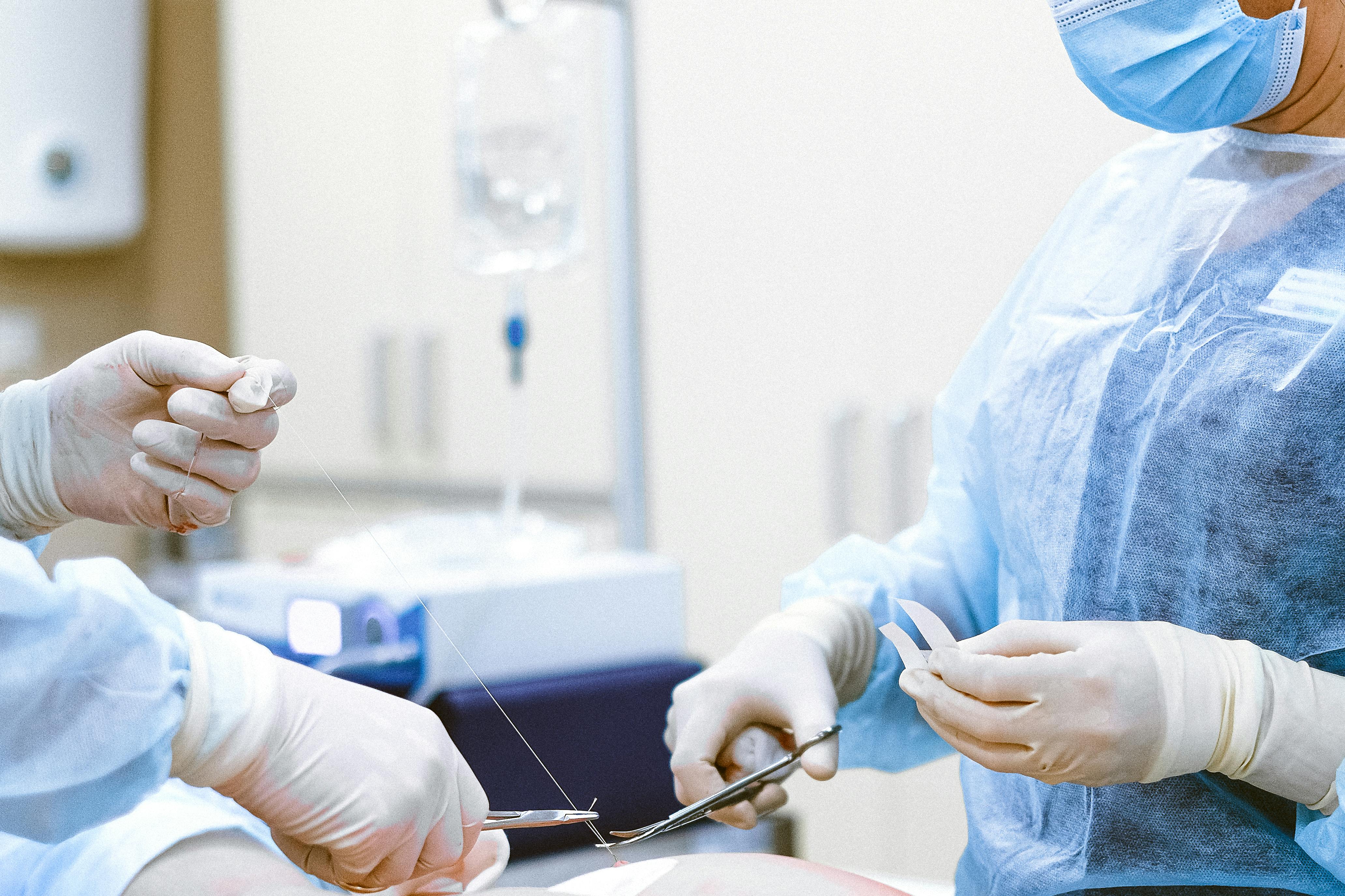 وفاة امرأة في السويد أثناء عملية تجميل بسبب خطأ طبي